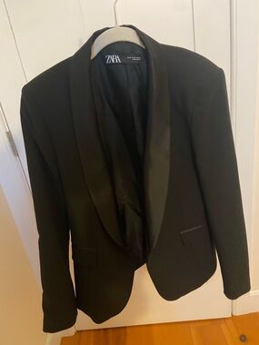 ZARA Black Satin Lapel Blazer for women